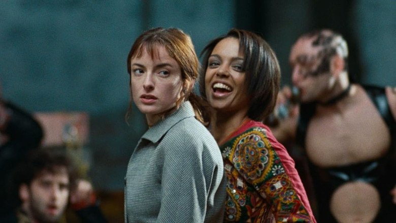 кадр из фильма Когда наступает ночь