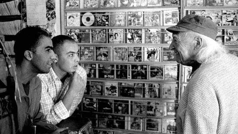 кадр из фильма Algérie Tours Détours