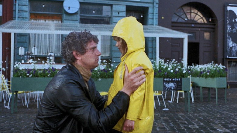 кадр из фильма A Day at the Beach