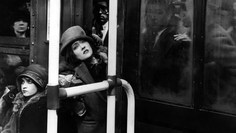 кадр из фильма В руках мужчин