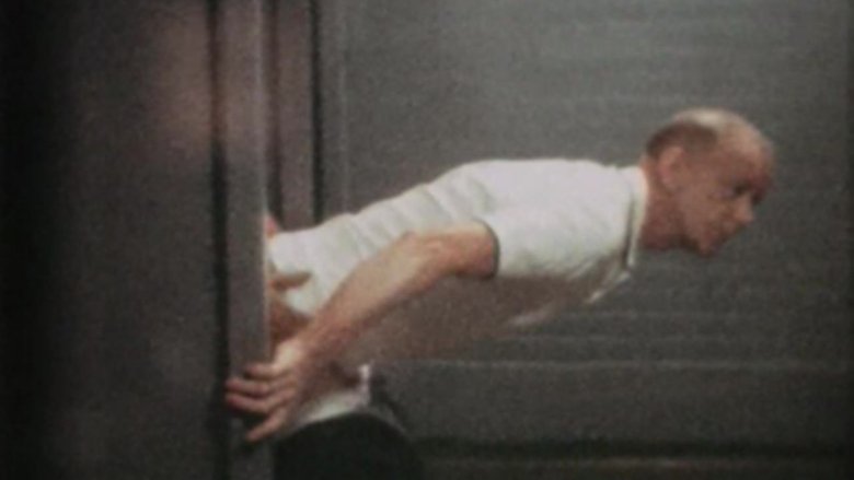 кадр из фильма Tearoom