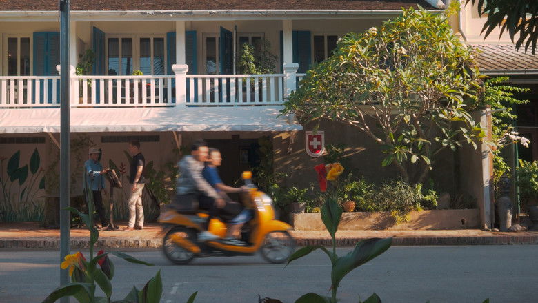 кадр из фильма cada vez me cuesta más regresar de allí...