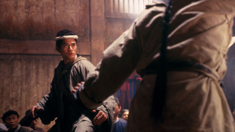 кадр из фильма 赤脚小子