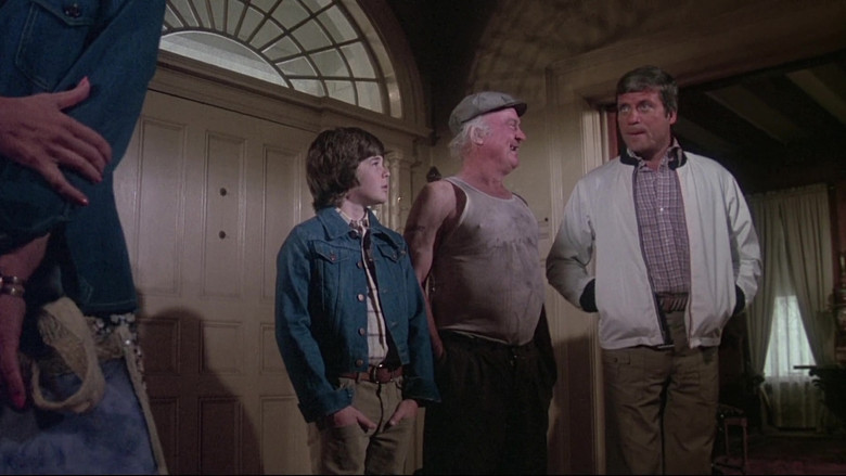 кадр из фильма Сожженные приношения