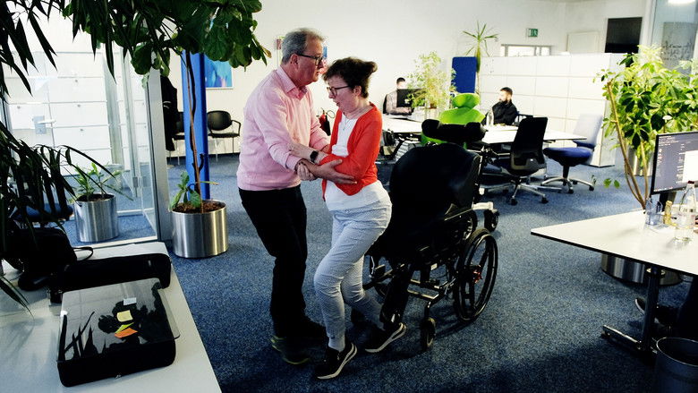 кадр из фильма Bis auf die Knochen - Leben mit FOP