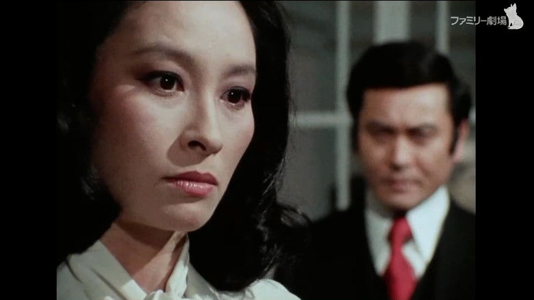 кадр из фильма 江戸川乱歩の「暗黒星」 より 黒水仙の美女