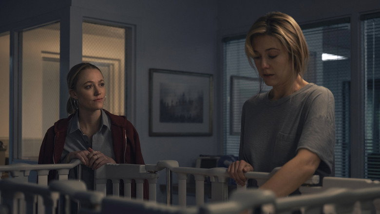 кадр из фильма Рука, качающая колыбель