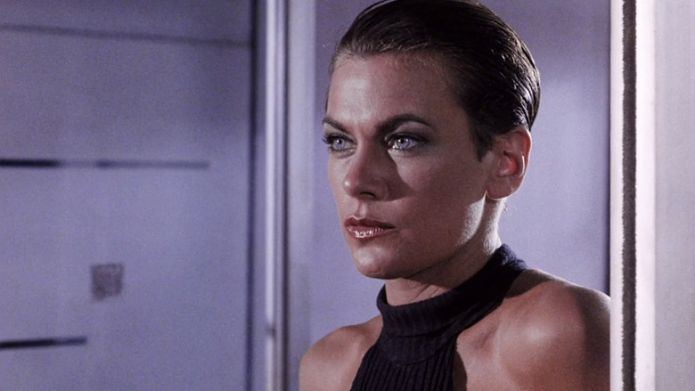 кадр из фильма Шёлк