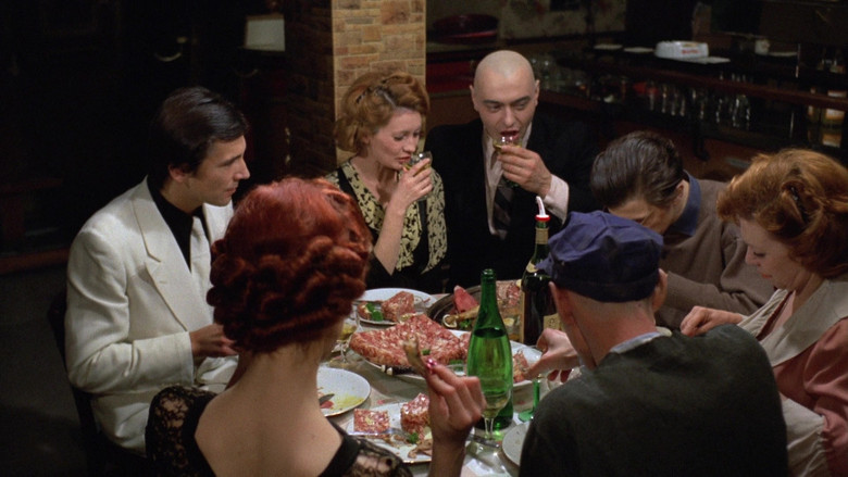 кадр из фильма Нежность волков