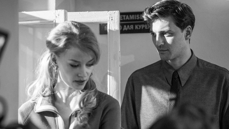 кадр из фильма Конец прекрасной эпохи