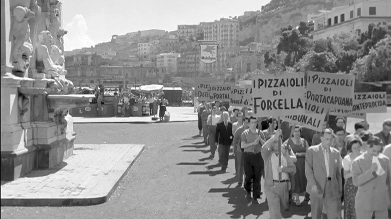 кадр из фильма I milanesi a Napoli