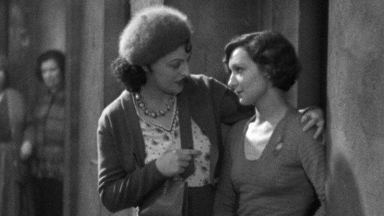 кадр из фильма Sally in Our Alley