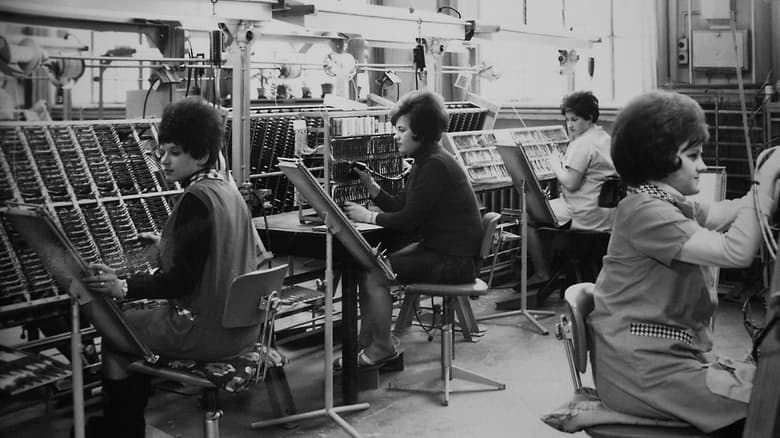 кадр из фильма Robotron - High Tech made in GDR