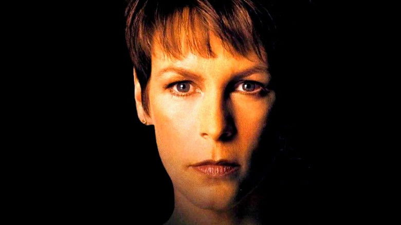 кадр из фильма Хэллоуин: Воскрешение