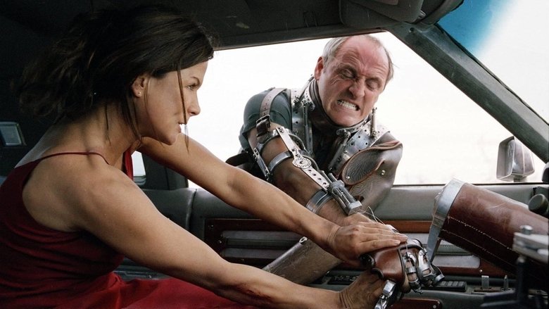 кадр из фильма Шоссе смерти