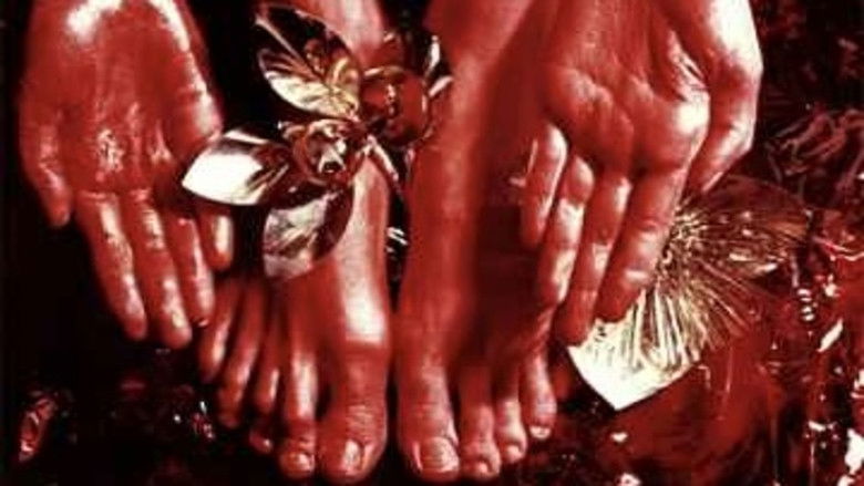 кадр из фильма L'enfant qui a pissé des paillettes