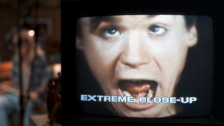 кадр из фильма Мир Уэйна