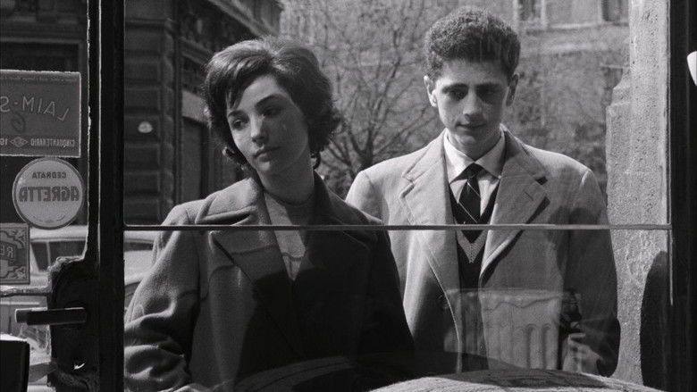 кадр из фильма Вакантное место