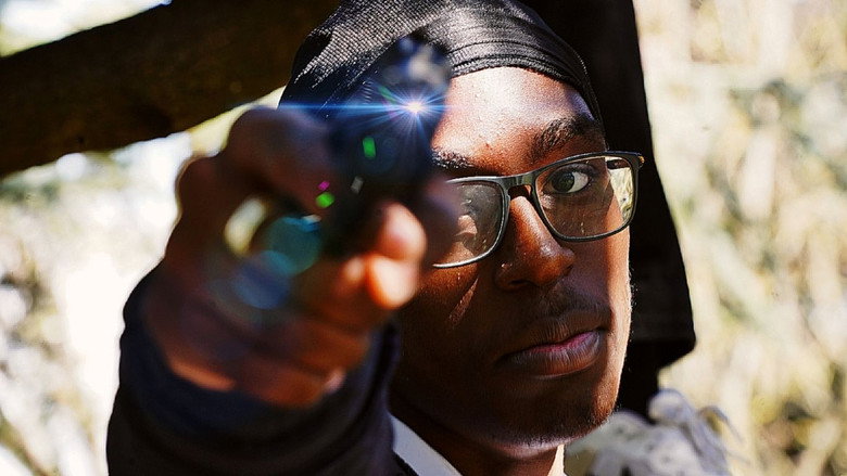 кадр из фильма MBA