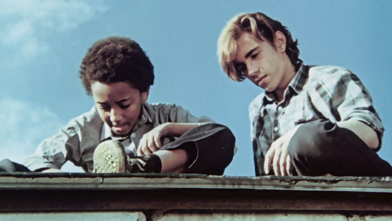 кадр из фильма Казённый дом