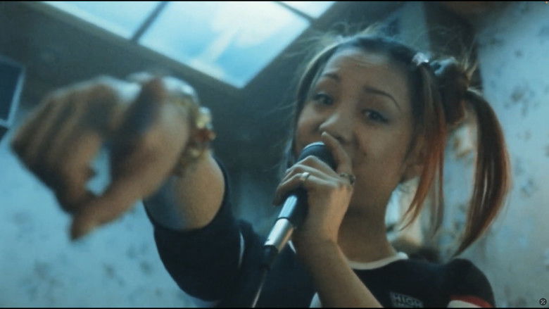 кадр из фильма Тайна реки Сучжоу