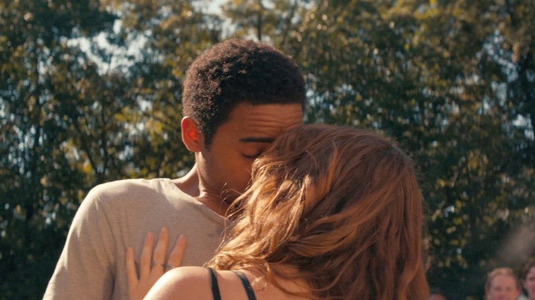 кадр из фильма Этим летом