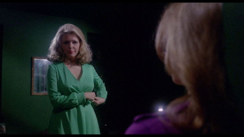 кадр из фильма The Virgin and the Lover