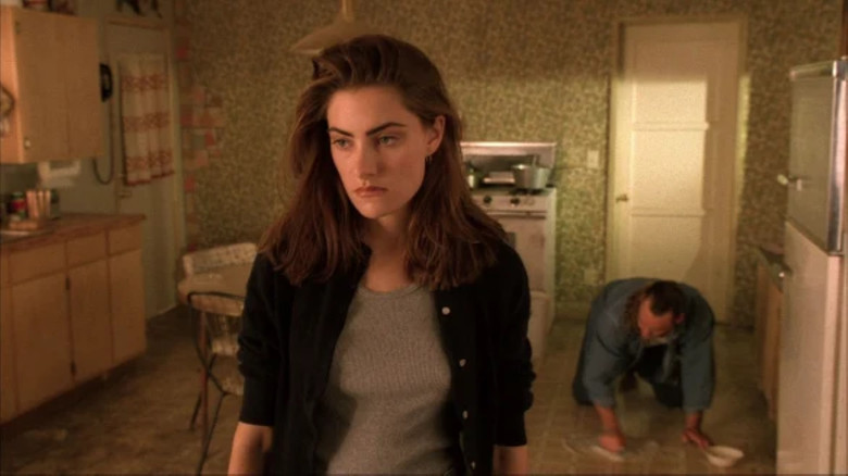 кадр из фильма Твин Пикс: Вырезанные сцены