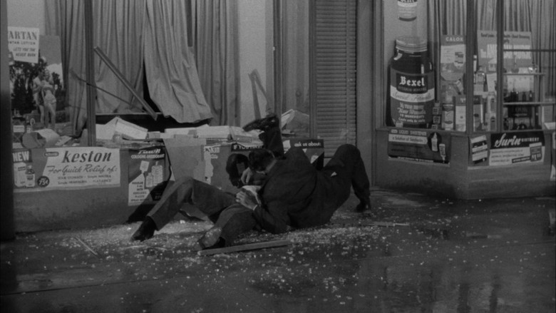 кадр из фильма Личный ад № 36