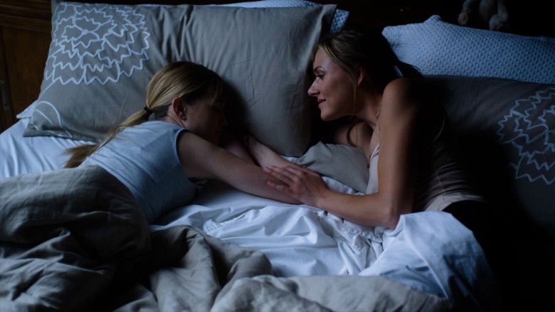 кадр из фильма Блумингтон