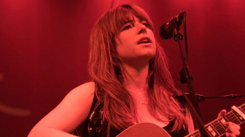 кадр из фильма Дикая Роза