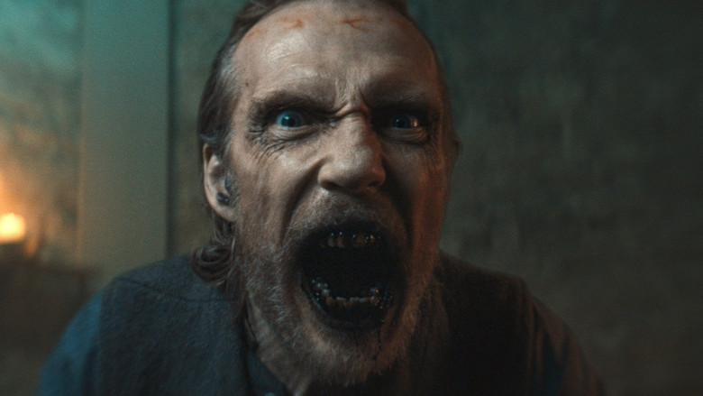 кадр из фильма Врата ада