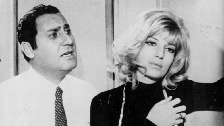 кадр из фильма Любовь моя, помоги мне