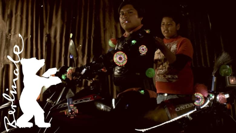 кадр из фильма Al motociclista no le cabe la felicidad en el traje