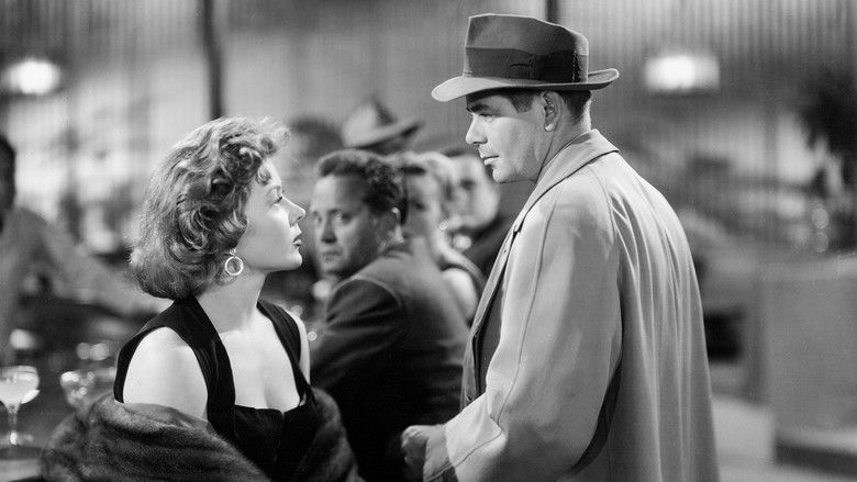 кадр из фильма Сильная жара