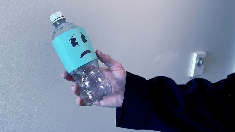 кадр из фильма The Water Bottle