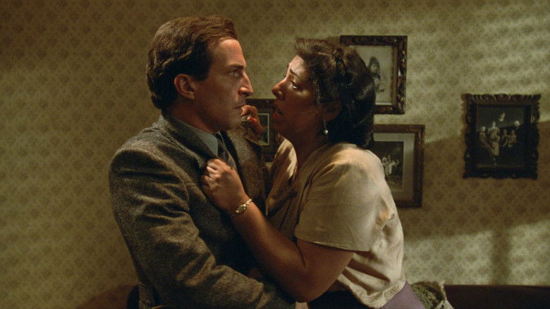 кадр из фильма Кроваво-красный