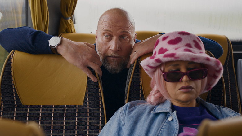 кадр из фильма А ты не изменился