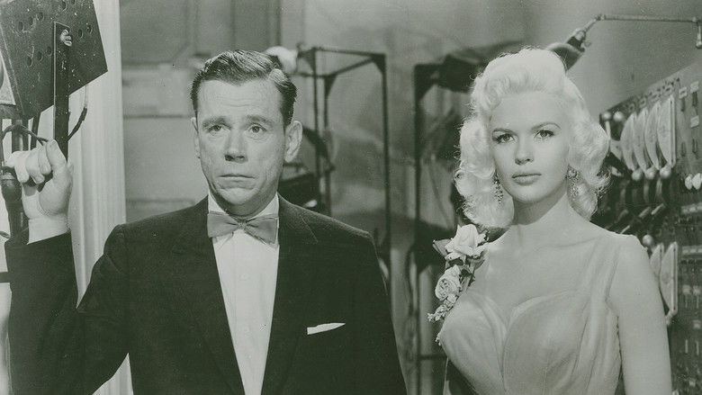 кадр из фильма Эта девушка не может иначе