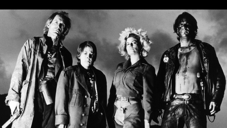 кадр из фильма Почти стемнело