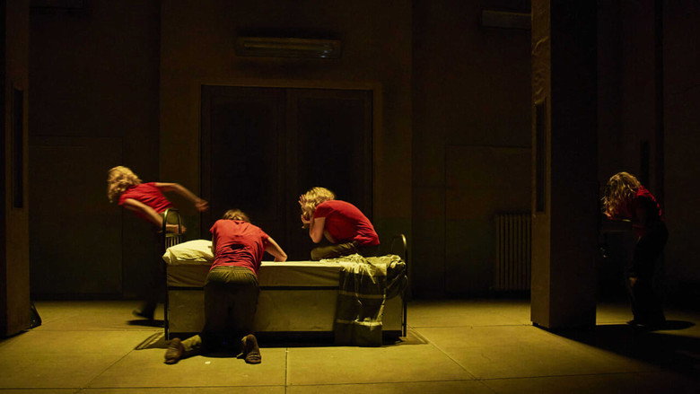 кадр из фильма People, Places & Things