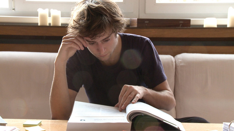 кадр из фильма Toubib, 12 années dans la vie d'un étudiant en médecine