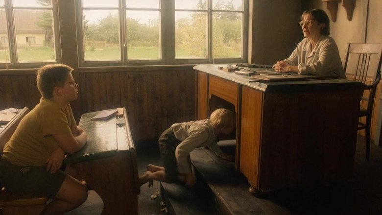 кадр из фильма Начальная школа