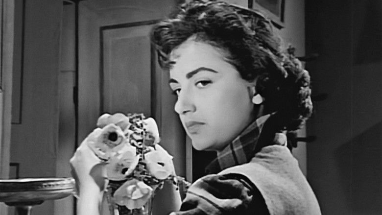 кадр из фильма Το κορίτσι της γειτονιάς