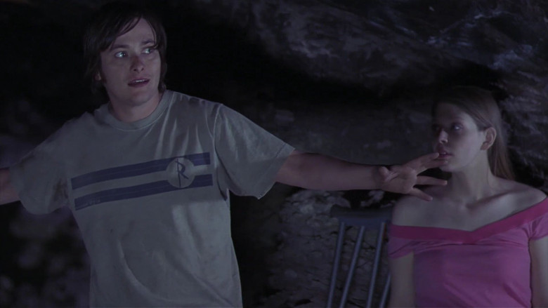 кадр из фильма Между мирами