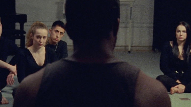 кадр из фильма Play It Safe