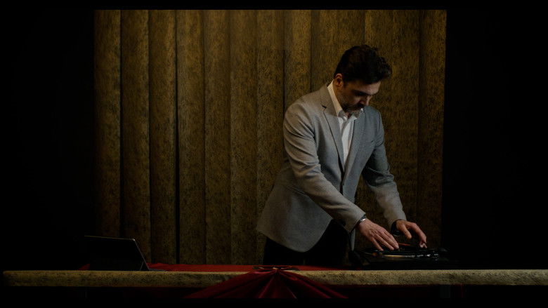 кадр из фильма Work it Class!