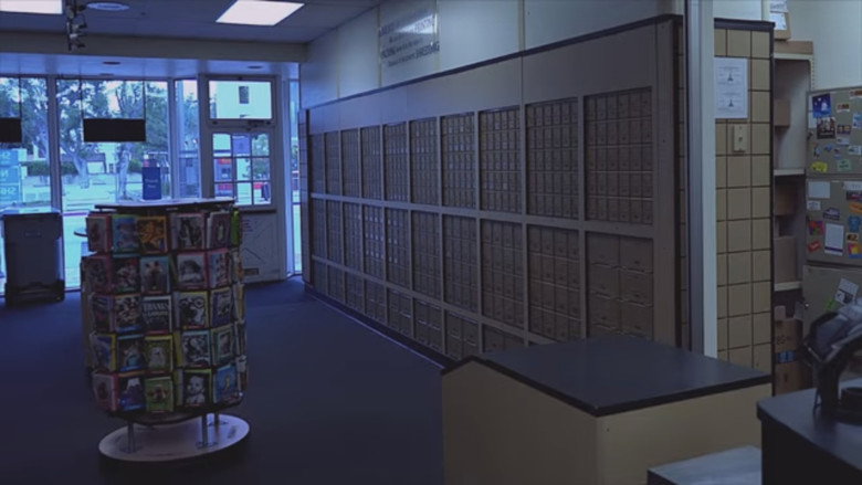 кадр из фильма Mailboxes