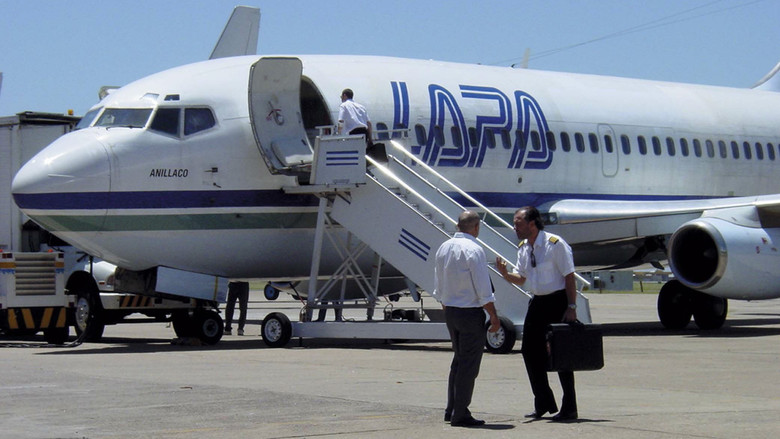 кадр из фильма Whisky Romeo Zulú