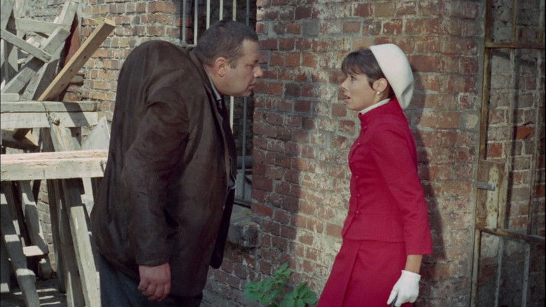 кадр из фильма Горбун из Сохо